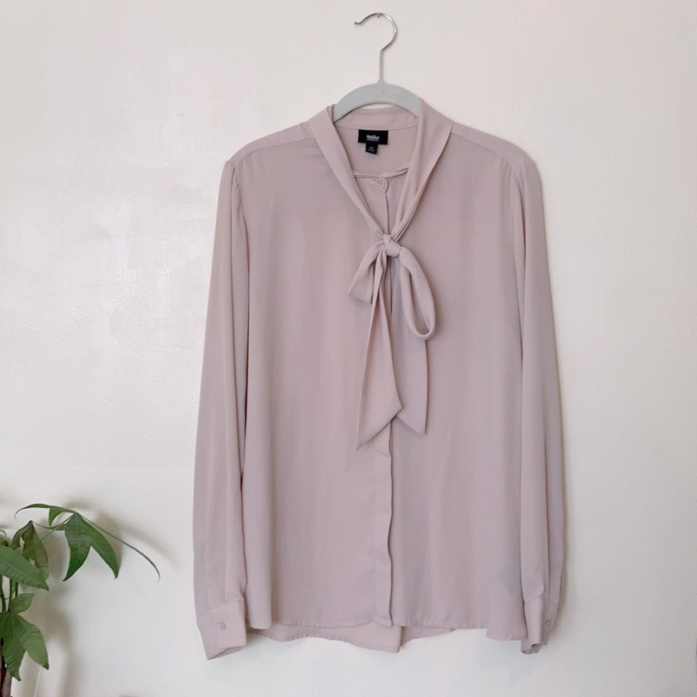 Women’s Bow Tie Pale Pink Chiffon Blouse